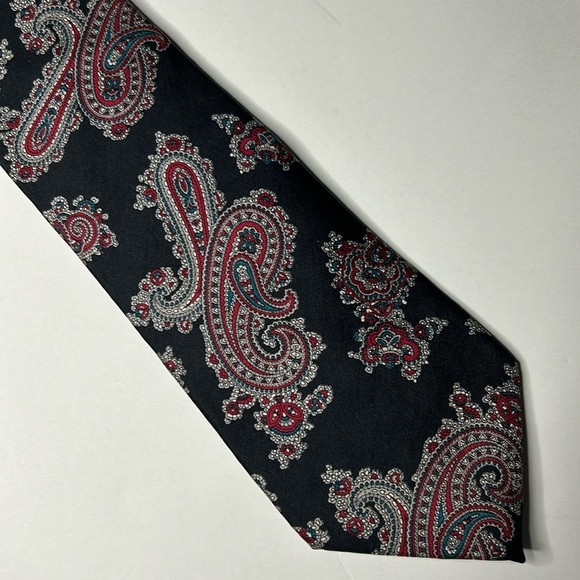 Christian Dior Silk Neck Tie Black Red Paisley Luxury Simple Minimal Italy - Picture 1 of 9